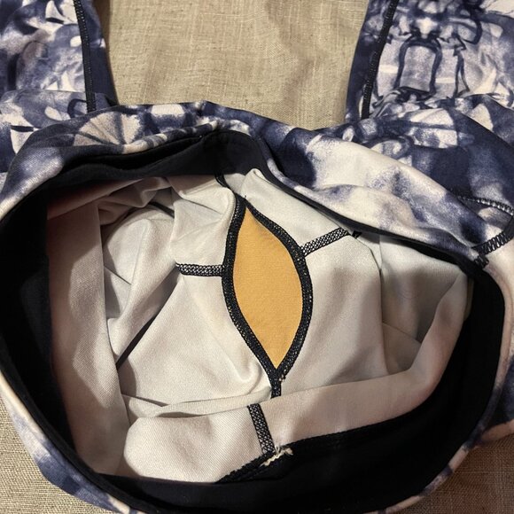 Womens Lululemon "Ink Blot" Wunder Under Leggings - Picture 5 of 5